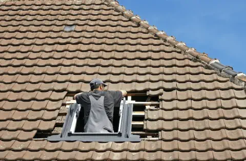 Pose de velux - Saint-Bauzille-de-la-Sylve